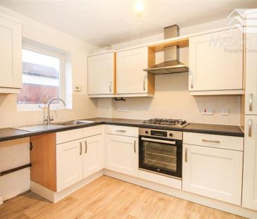 3 bedroom link detached house to rent - Photo 4