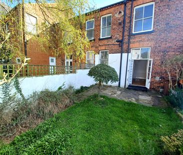 3 bedroom terraced house to rent - Photo 4