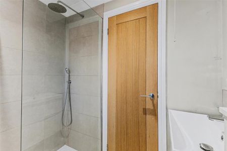 2 bedroom semi-detached house to rent - Photo 2