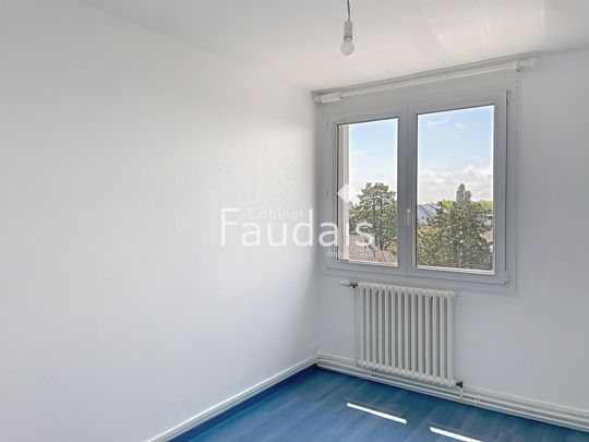 Location Appartement 4 pièces 72m² COUTANCES 50200 - Photo 1