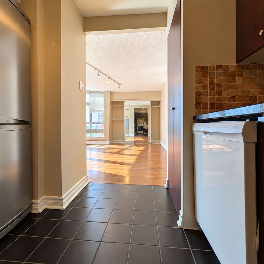 For Lease - 1055 Bay Street Unit# 1010, Toronto, Ontario - Photo 1