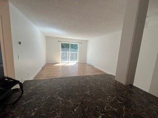 Spacious Top Floor 1 bedroom Condo North Nanaimo - Photo 3