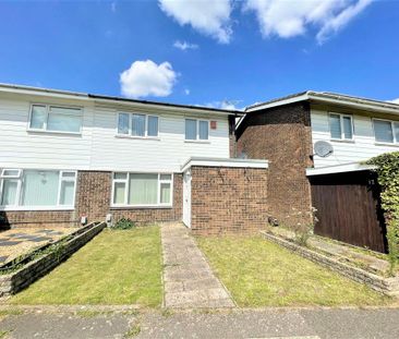 3 bedroom semi-detached house to rent - Photo 1