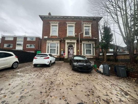 Gravelly Hill, Birmingham, B23 - Photo 1