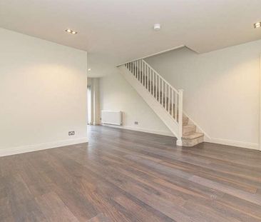 De Braose Close, Danescourt, Cardiff, CF5 - Photo 1