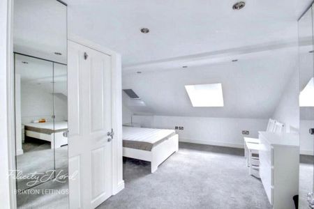 3 bedroom flat to rent - Photo 4