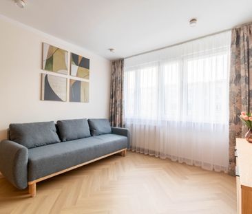 Dwa pokoje świeżo po remoncie, 44 m2. Azory. - Фото 1