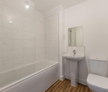 3 bedroom terraced house to rent - Photo 6