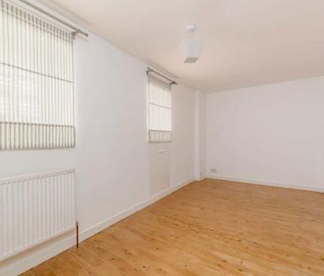 1 bedroom semi-detached house to rent - Photo 5