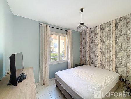 Location Maison 4 pièces 77m² - Photo 4