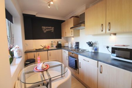 Studio to rent - Photo 5