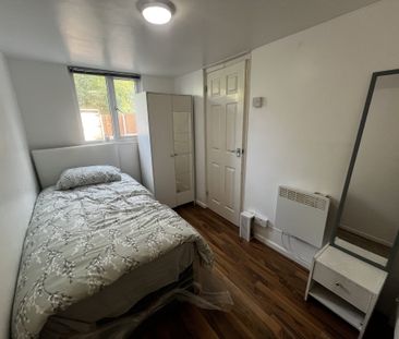 1 bedroom house share to rent - Photo 2