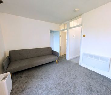 The Shoe, Chippenham, North Wraxall - Photo 1