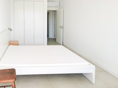 Apartamento T2 para Arrendamento Anual na Praia da Rocha, Portimão - Photo 3