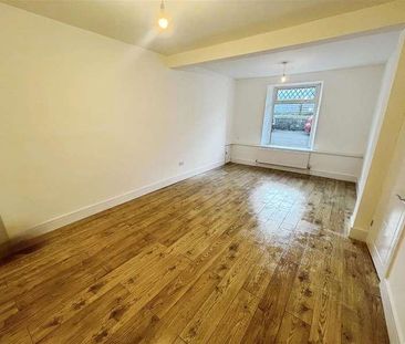 Ely Street, Tonypandy, CF40 - Photo 2