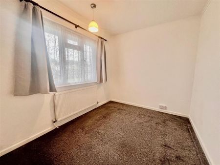 2 bedroom semi-detached bungalow to rent - Photo 5