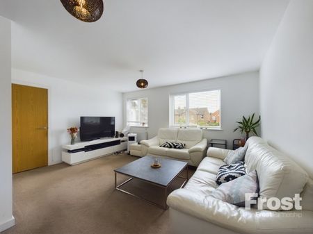 Woodthorpe Road, Ashford, Surrey,TW15 - Photo 2