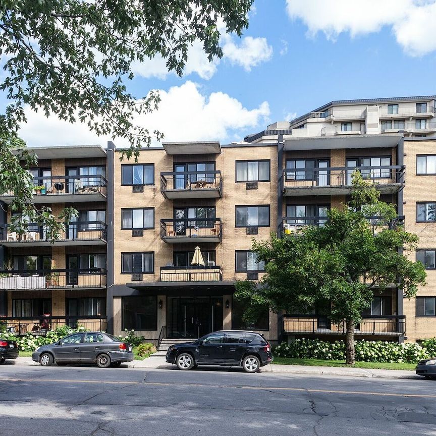 2400 Van Horne, Montréal, QC - Photo 1