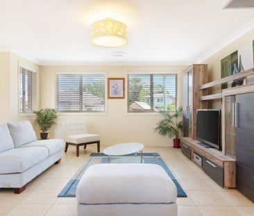 Brookvale, 38 Beacon Hill Road - Photo 1