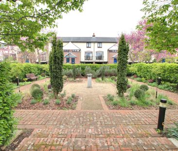 Banister Park, So15 - Photo 2