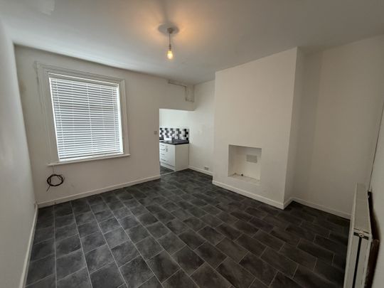 2 Bed Terraced House, Cobden St, M9 - Photo 1