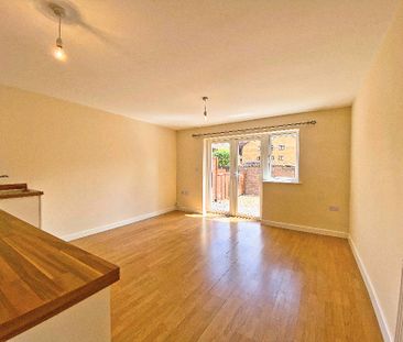 St. Michaels Road, Aldershot, Hampshire, GU12 - Photo 3