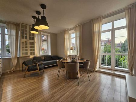 Na wynajem apartament przy Jasnych Błoniach - Zdjęcie 2