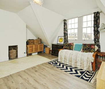 A Stone’s Throw from Hove Beach, one bedroom 2nd floor flat - Photo 2