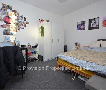 6 Bed Student Properties Hyde Park - Photo 1