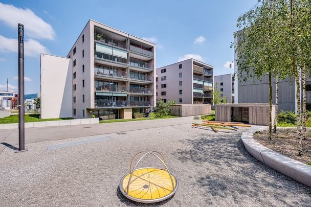 Sonnige Wohnung in begehrtem Familienquartier - Photo 1