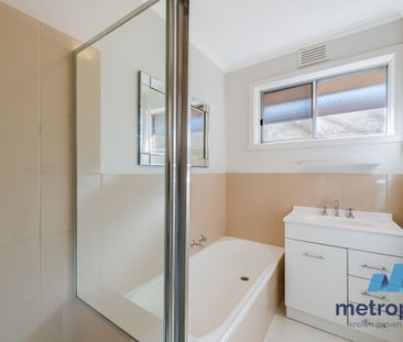 3/8A Danin Street, PASCOE VALE, VIC - Photo 6