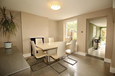 3 Bedroom House - End Terrace To Let - Photo 5