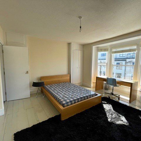 3 bedroom apartment to rent - Photo 1