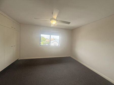 2/35 Morehead Street LAMBTON NSW 2299 - Photo 3