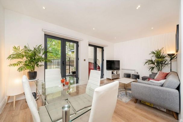 1 bedroom flat to rent - Photo 1