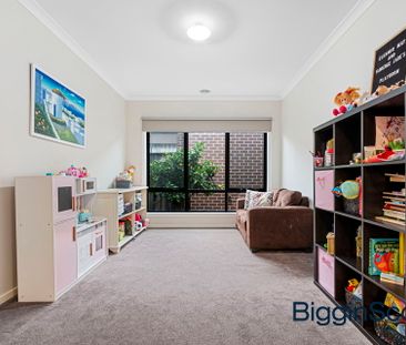 WALKING DISTANCE TO DOHERTYS CREEK PRIMARY SCHOOL IN ALLURA !!! - Photo 6