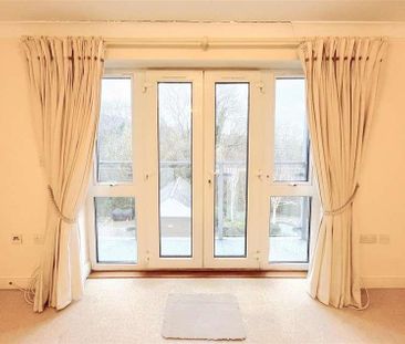 Beachy Head View, St. Leonards, TN38 - Photo 2