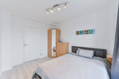 4 bedroom flat to rent - Photo 5