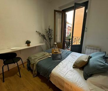 Calle de Jesús, Madrid, Community of Madrid 28014 - Photo 6