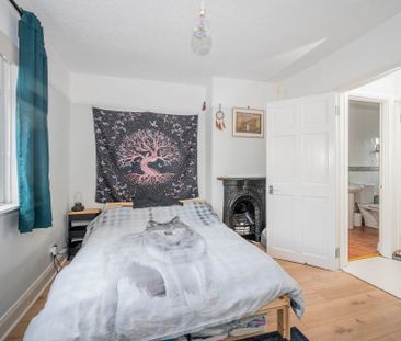 10 Gilnahirk Road, Belfast, BT5 7DG - Photo 2