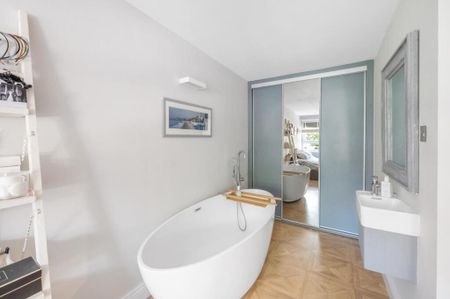 4 Bed Maisonette, Goulden House, SW11 - Photo 5