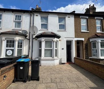 4 bedroom terraced house to rent - Photo 1