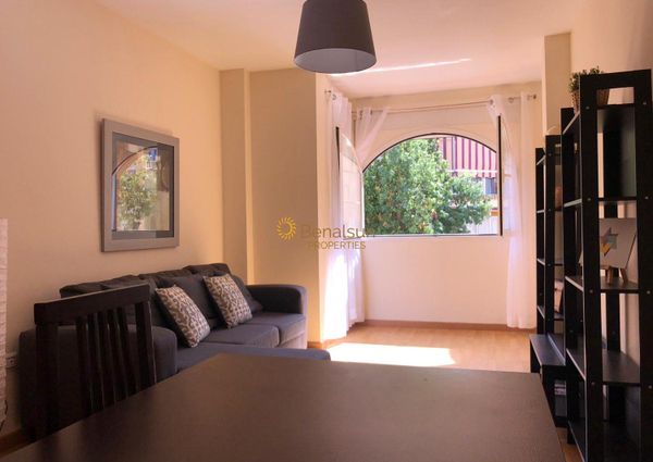 FOR RENT FROM 1/9/2025 - 30/6/2026 NICE APARTMENT FROM IN LA CALA DEL MORAL ON THE 1ST LINE OF BEACH (MALAGA).