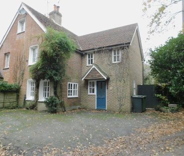 3 bedroom semi-detached house to rent - Photo 5