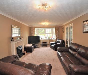 Talbot Street, Hitchin, SG5 - Photo 1