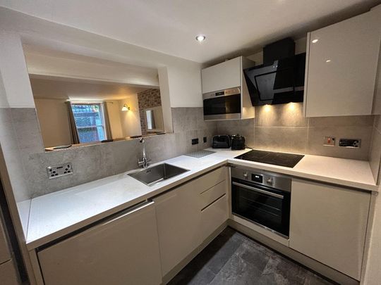 2 bedroom flat to rent - Photo 1