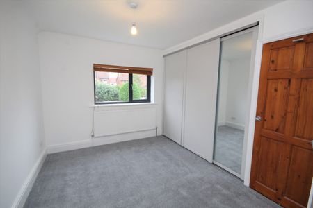 Newry Park, Chester - Photo 3