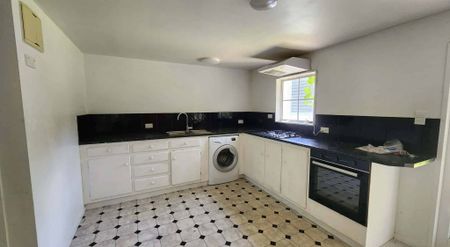 1 Bedroom Charming Cottage - Photo 2