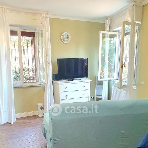 Trilocale in Affitto in Via Mario Fulvio Mariani 9 a Roma - Foto 1