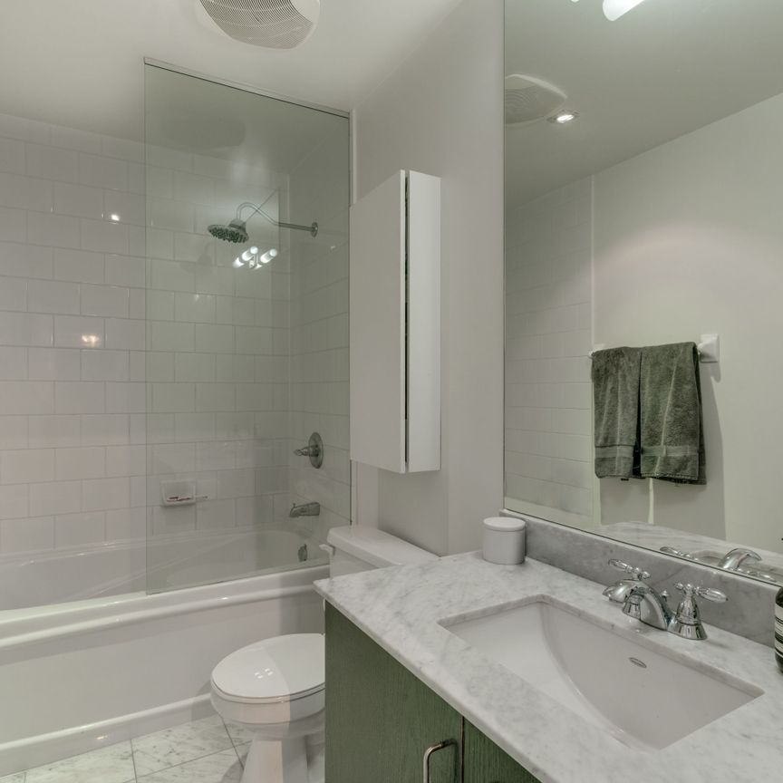 For Lease - 18 Yorkville Avenue Unit# 2001, Toronto, Ontario - Photo 1